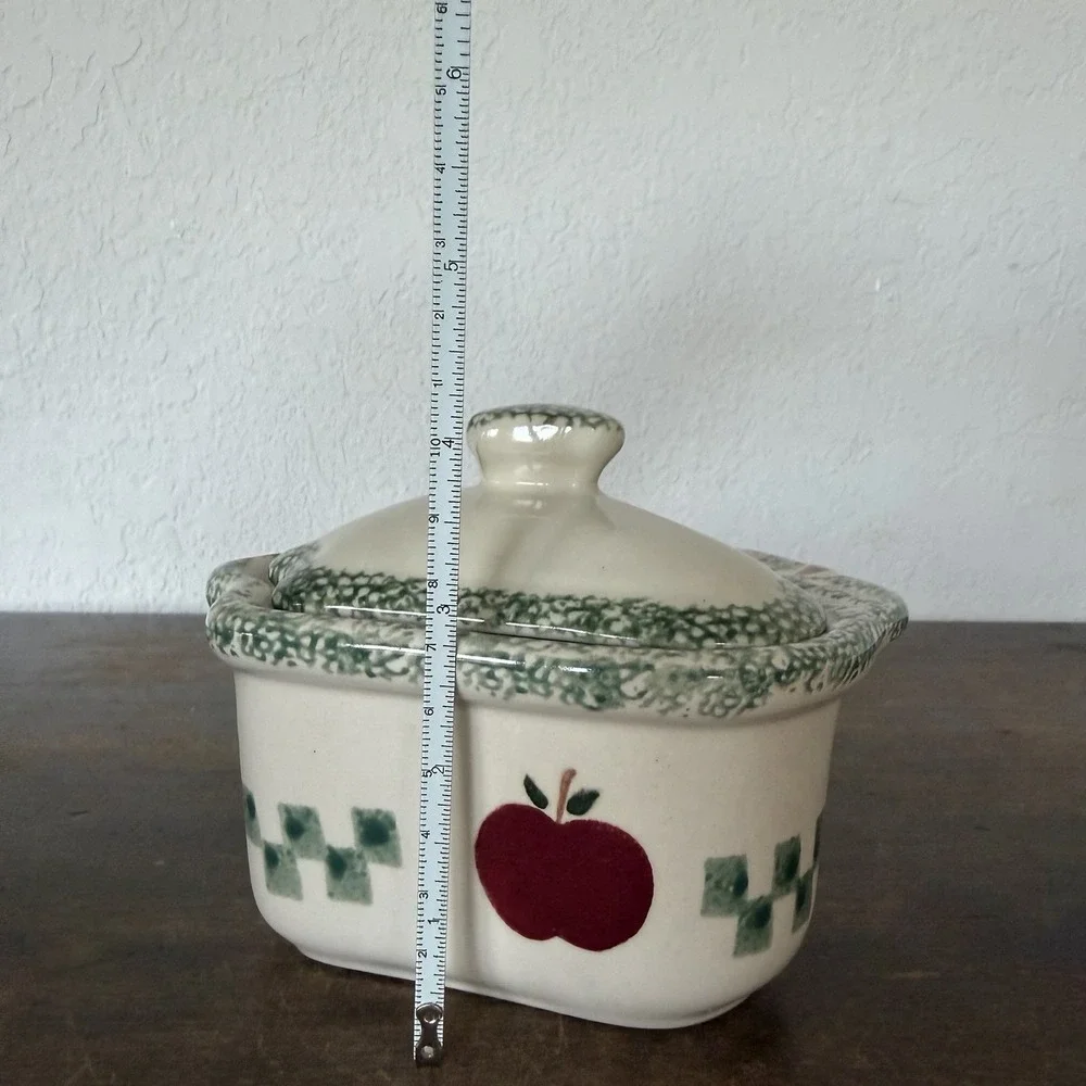 Vintage‎ Apple Themed Ceramic Kitchen Trinket Box Grannycore